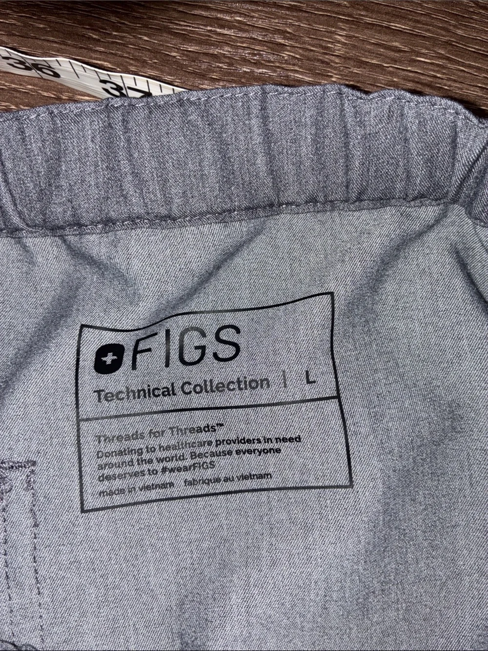 Men's Gray Drawstring Figs Technical Collection Large Pants EUC